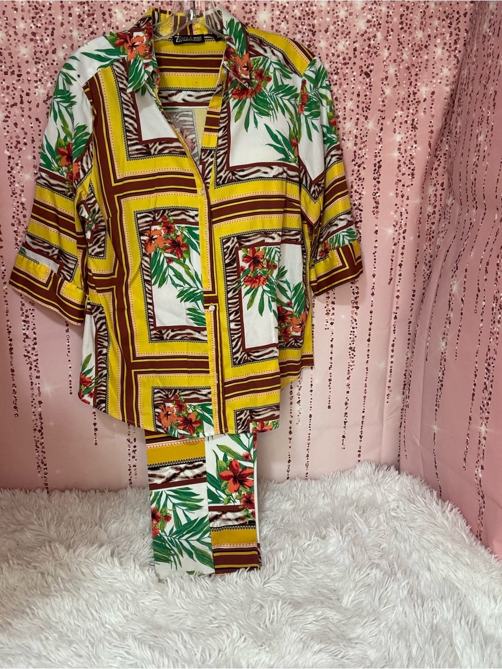 High-Waist Tropical Top & Capris Linen Set - Yellow & Green - Picture 8 of 12